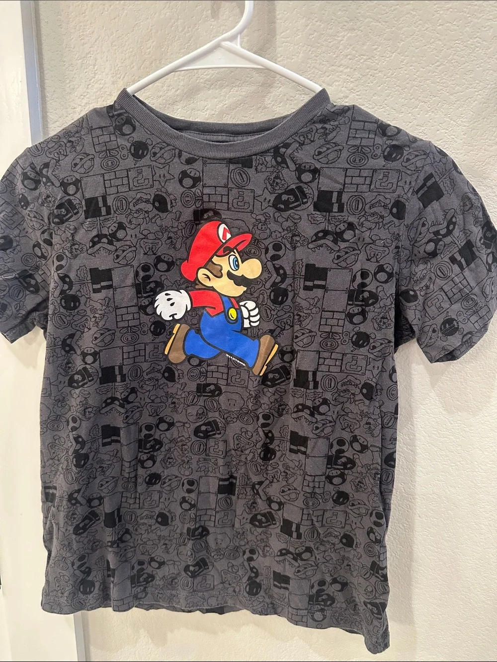 VGUC Old Navy Brand Kids Super Mario Tee - Gray with Red & Blue Size 10 12 L